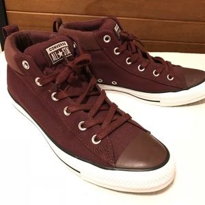 Converse burgundy men’s 9 NWOB